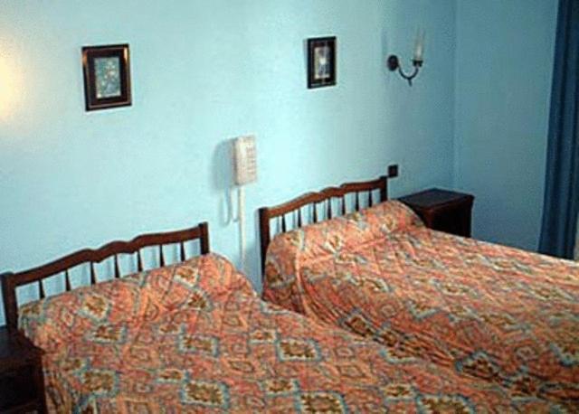 Contact Hotel O'Nice Saintes Rum bild